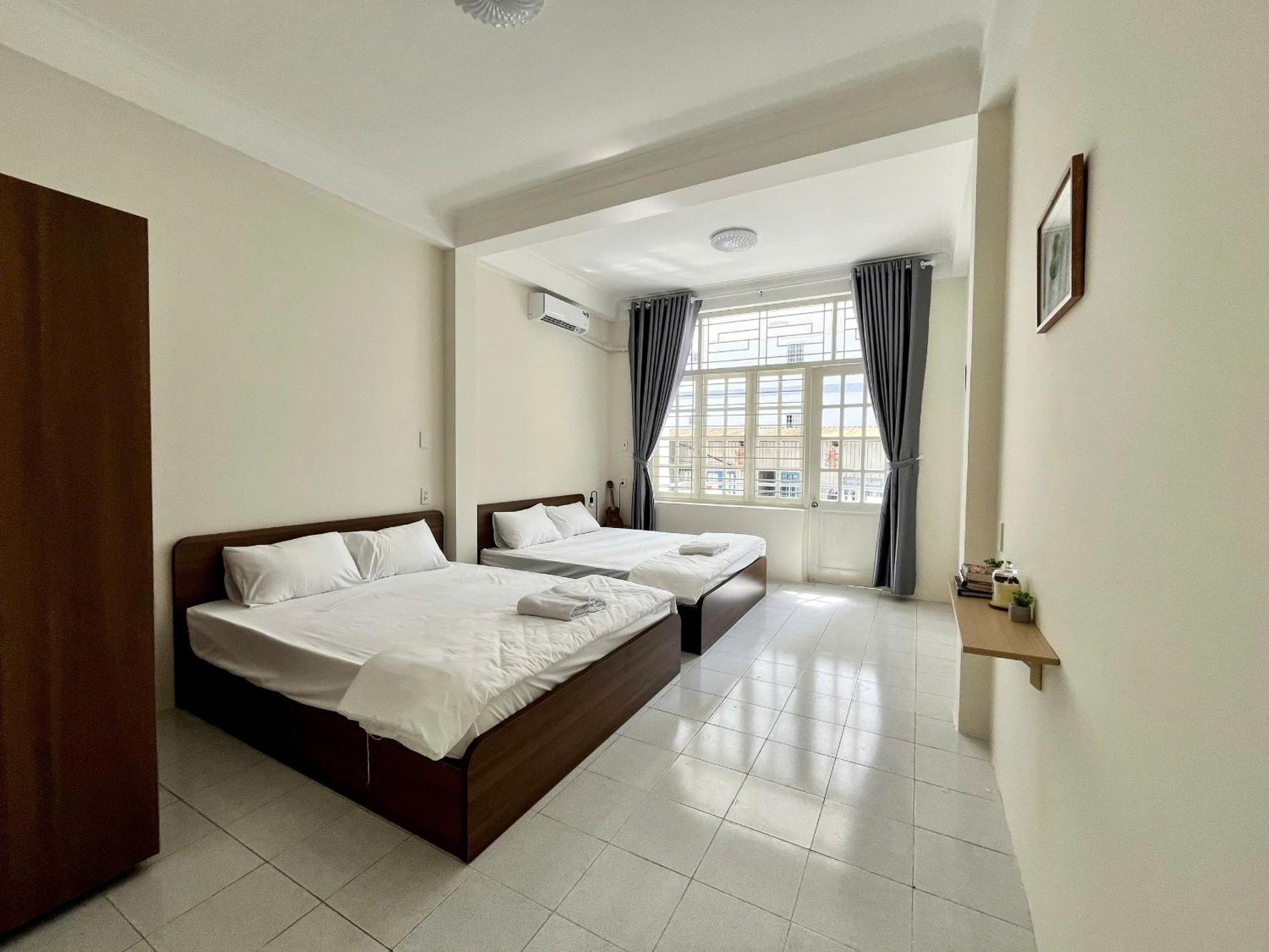 Dan's Wash & House, Big And New, Balcony, Laudromat, Bui Vien Area Khách sạn hẻo lánh TP. Hồ Chí Minh