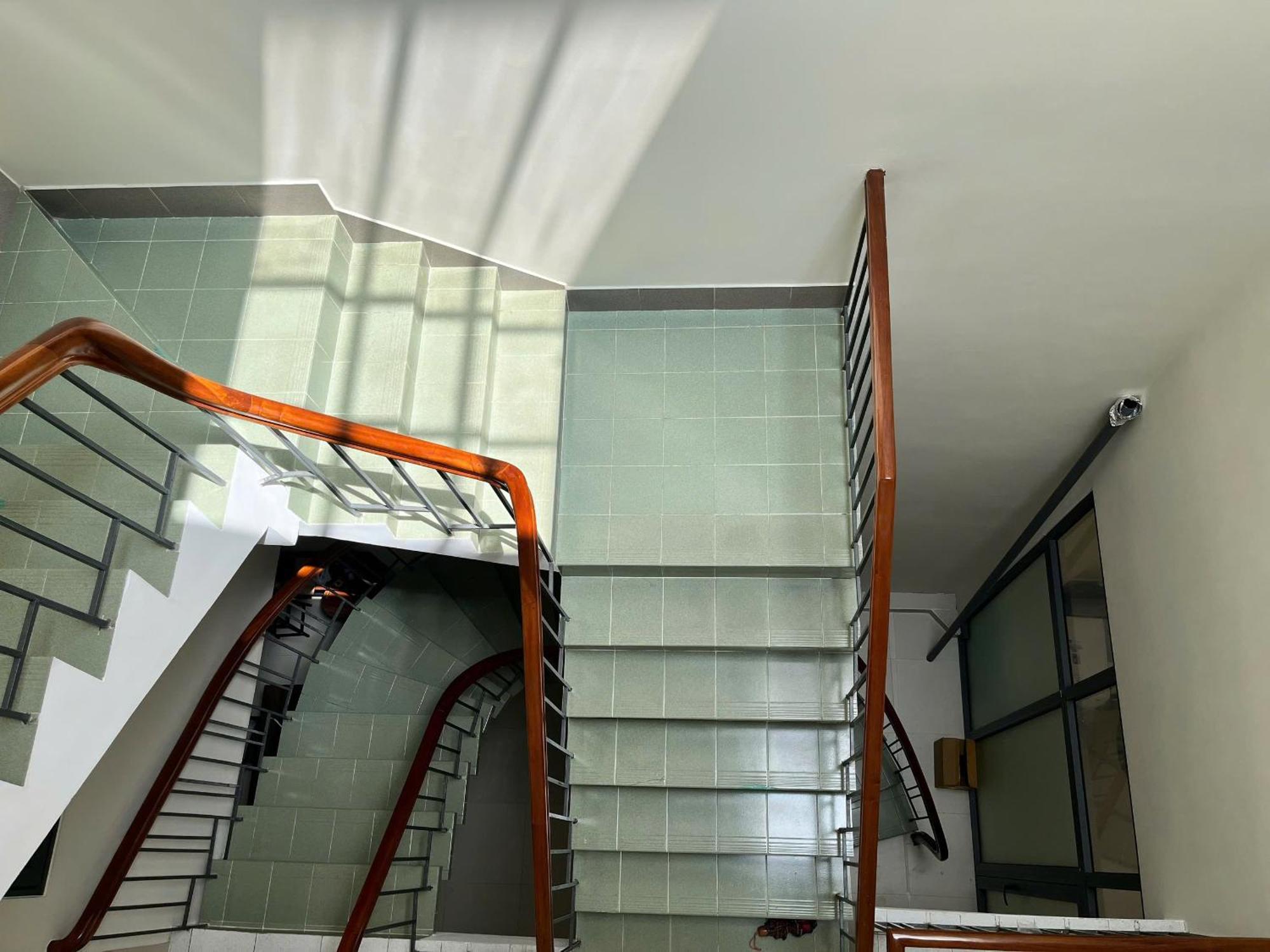 Dan's Wash & House, Big And New, Balcony, Laudromat, Bui Vien Area